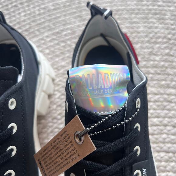 Palladium REVOLT LOW TX Sz Womens 8.5 - Picture 2 of 8